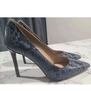 New No box Michael Kors Gretel Runway Printed Leather Blue Sz IT 37.5/7
